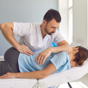 Nắn xương khớp chuẩn Chiropractic